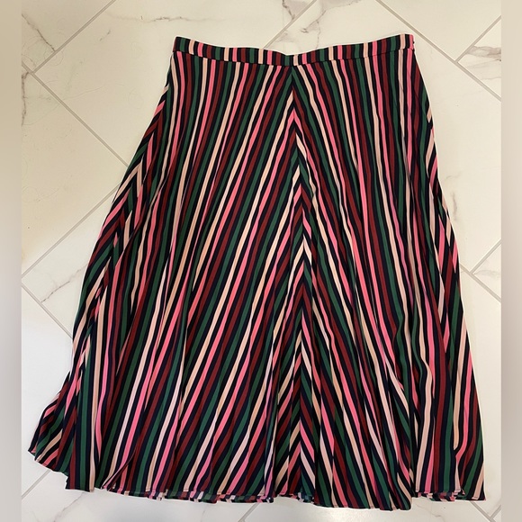 Boden Dresses & Skirts - Boden pleated skirt.